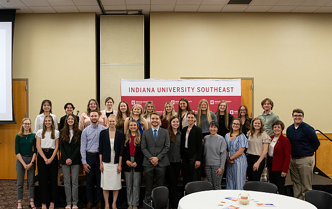 group shot of IU Southeast Student Conference and Showcase award winners