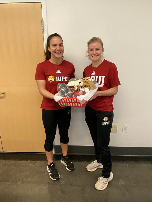 Claire Mehling, left, and Madison Fry. Photo by Sara Griffin, Indiana University