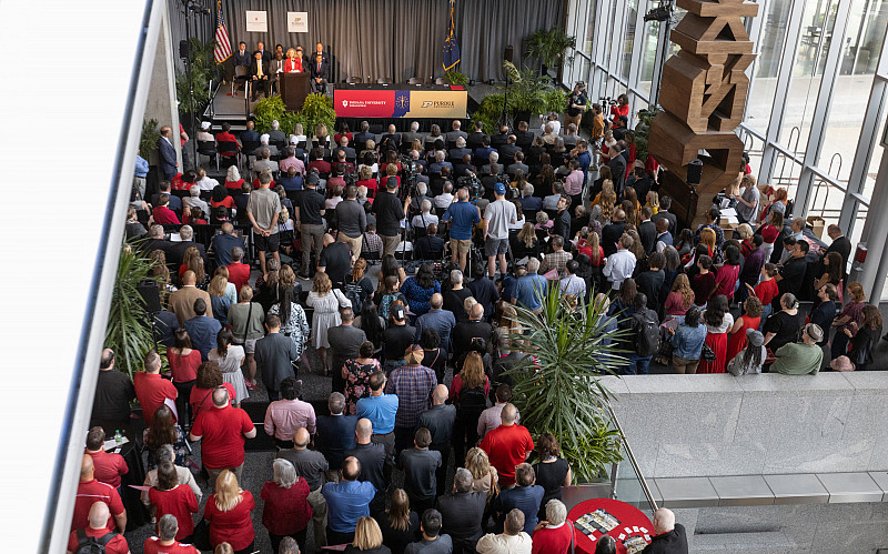 Hundreds of faculty, staff, students, alumni and community members filled the Campus Center to witness the historic signing of a definiti...
