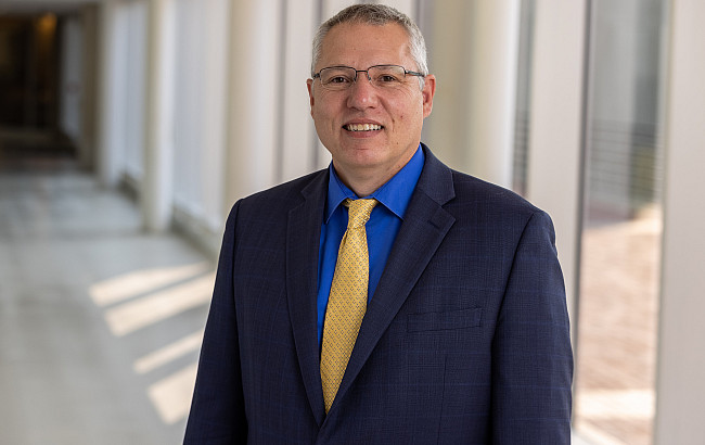 Tom Stucky portrait photo